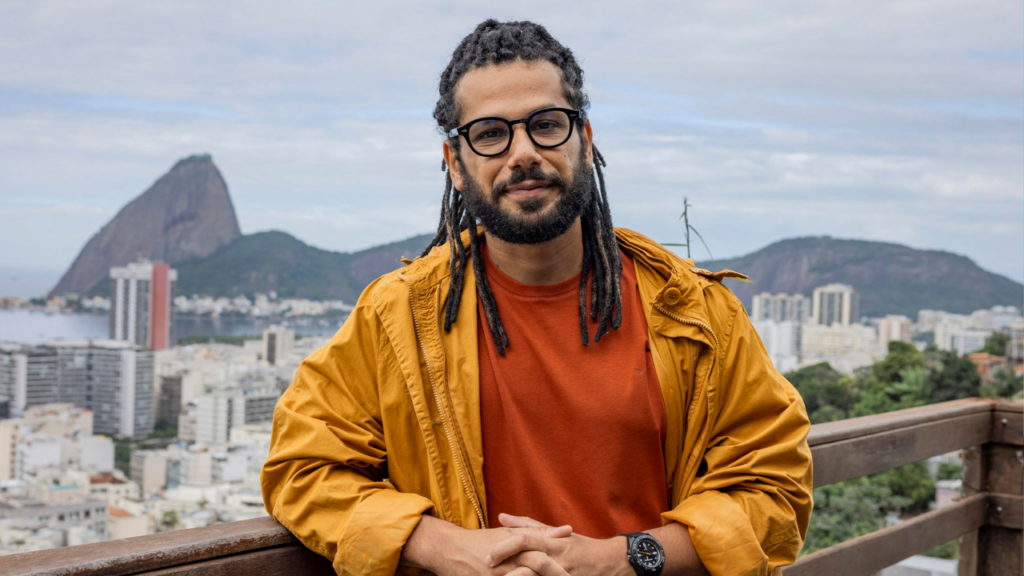 Quem é Amaury Lorenzo? Ator vive Lucas, protagonista da novela Por Você