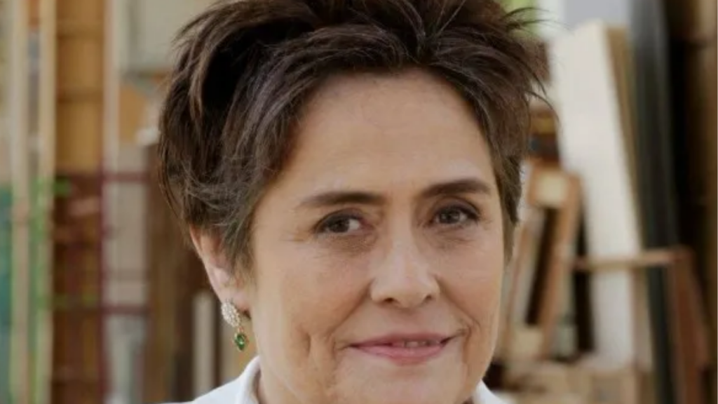 Quem é Nina de Pádua, a juíza de Quem Ama Cuida