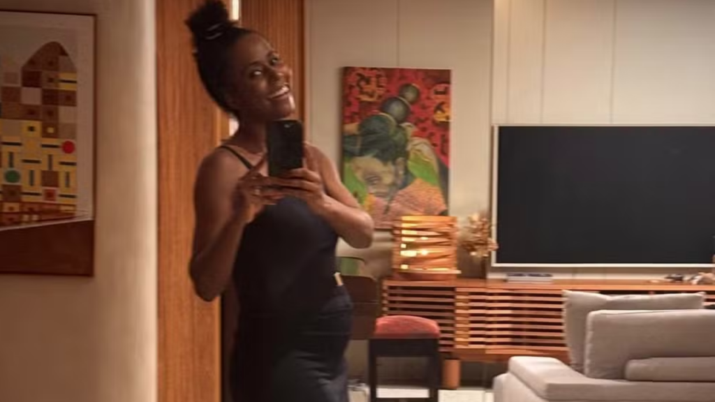 Grávida, Maju Coutinho exibe barriguinha e celebra nova fase da vida